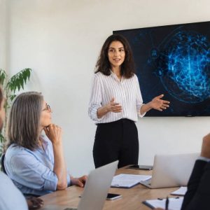 Le management augmenté par l’intelligence artificielle : comment gagner en efficacité sans déshumaniser le leadership